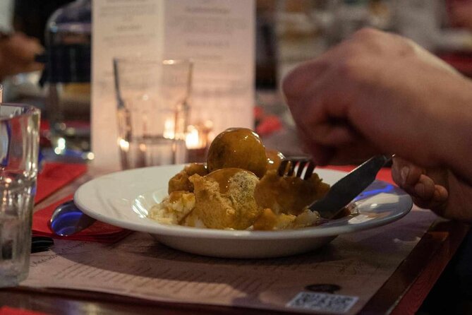 2.5 Hour Experience Scottish Dinner and Folk Music - The Upstairs Venue Reality: Location, Seating, and Atmosphere