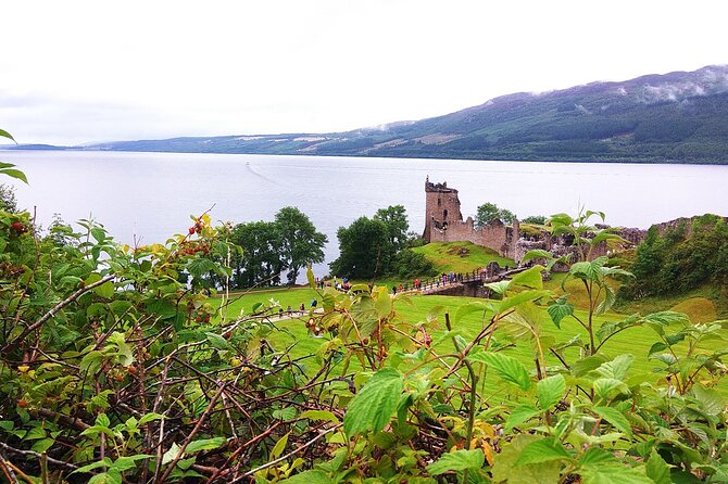2 Days on the Loch Ness Canal of Caledonia and the Highlands - Loch Ness by Jacobite catamaran and Urquhart Castle: the canal-to-Nessie day