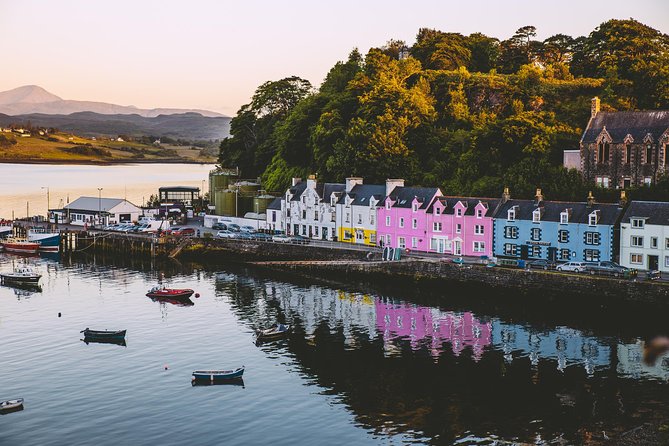3-Day Isle of Skye, 'Hogwarts Express' Train and Highlands Tour - Portree day: Old Man of Storr, Kilt Rock, and Dunvegan Castle