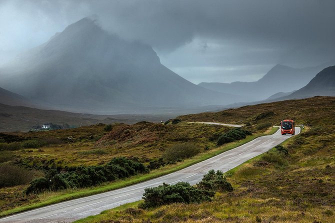 3-Day Isle of Skye Inverness Highlands and Glenfinnan Viaduct Tour from Edinburgh - Commando Memorial and Inverness dinner time
