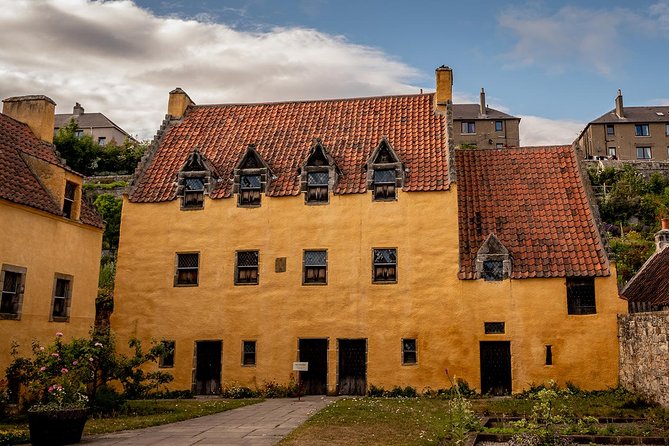 4-Day Outlander Trail Tour from Edinburgh Including Admissions - Day 1: Doune Castle, Glencoe, Glenfinnan, then Inverness at night