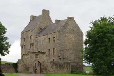 4-Day Outlander Trail Tour from Edinburgh Including Admissions - Day 2: Clan Fraser ground, Glen Affric nature time, and Loch Ness options