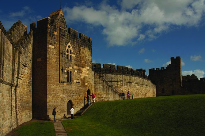 5-Day York, Lake District & Hadrian's Wall Tour from Edinburgh - York for two nights: Shambles, walls, and choose-your-own tempo
