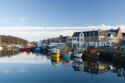 6-Day Outer Hebrides and Isle of Skye Small-Group Tour from Edinburgh - Edinburgh Morning: From Bus Station Check-In to a First Taste of Scotland