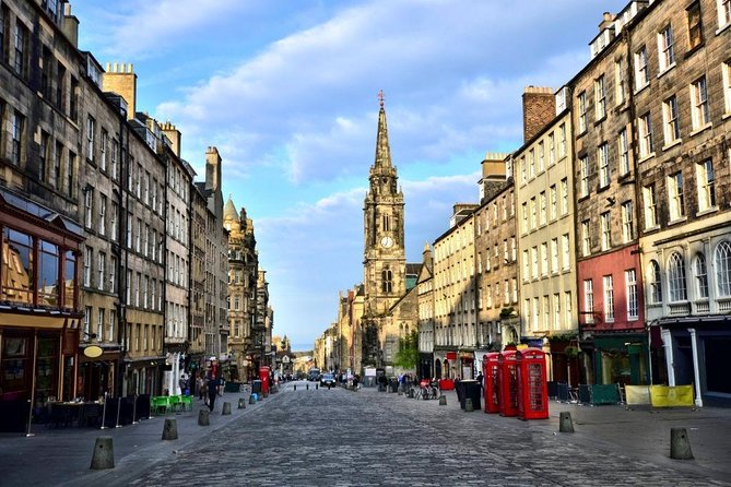 Arrival Transfer: Airport EDI to Edinburgh by Luxury Van - The Name-Sign Meet-and-Greet at EDI (Turnhouse)
