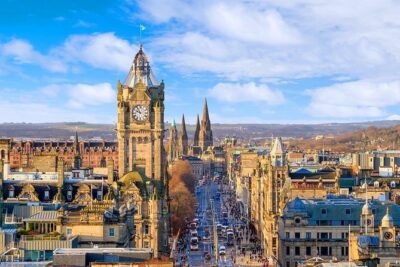 Arrival Transfer: Airport EDI to Edinburgh by Luxury Van - What Happens After You’re Met: Luggage, Doors, and Where You Sit