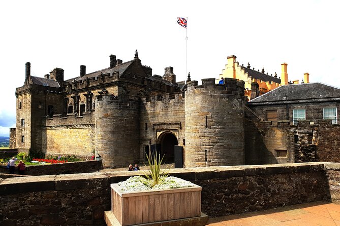 Blackness & Stirling Castle, Wallace Monument Private Tour - Blackness Castle: medieval fortress atmosphere by the Firth of Forth