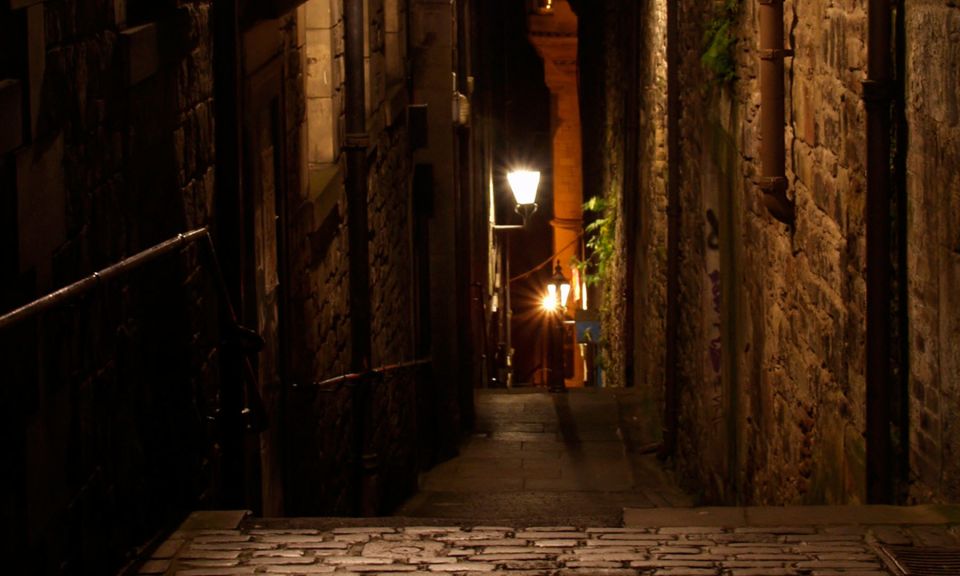Edinburgh: 2-Hour Ghost Tour in Italian - What $20 Buys You in 2 Hours