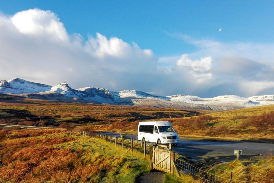 Edinburgh: 3-Day Isle of Skye, Highlands, and Loch Ness Tour - Guides and Group Size: Where the Tour Gets Personal