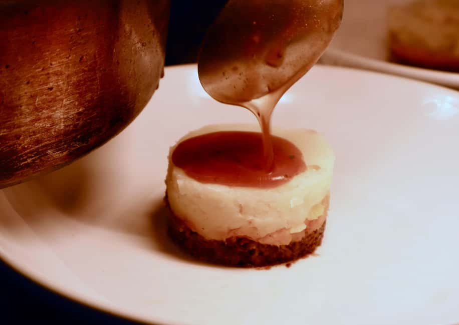 Edinburgh: 3-Hour Guided Secret Food Tour - Why This 3.5-Hour Secret Food Tour Fits Edinburgh’s Old Town