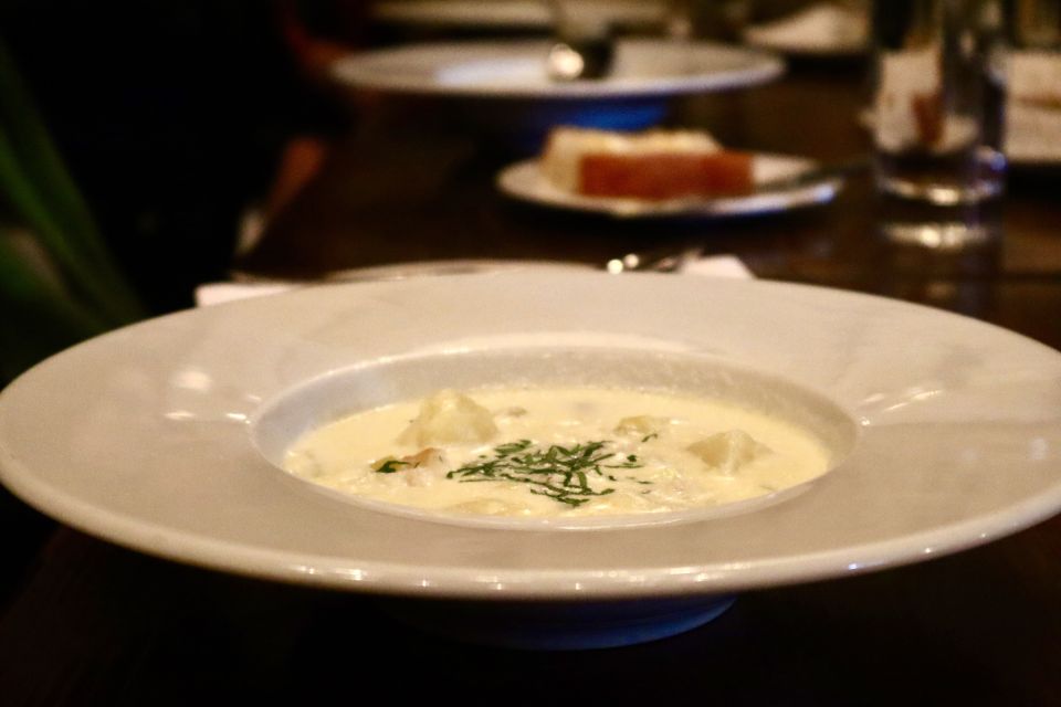 Edinburgh: 3-Hour Guided Secret Food Tour - The Mystery Course: Your Secret Dish Moment