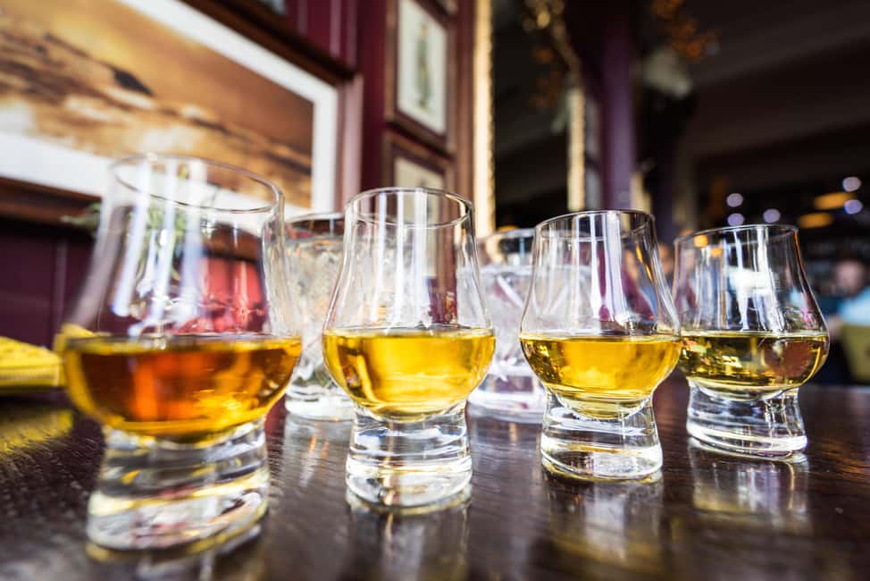 Edinburgh: 3-Hour Guided Secret Food Tour - Meeting at St Giles: Easy to Find, Easy to Start