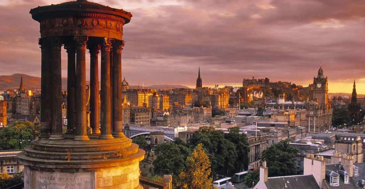 Edinburgh: 3-Hour Historical Walking Tour in Italian - Finding the start: City Chambers and the Royal Mile in Italian