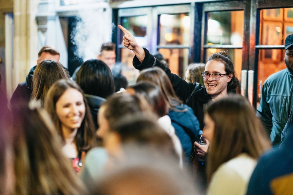 Edinburgh: 7 Bar Pub Crawl with 7 Shots & Discounts - What those seven free shots really mean (and how not to get surprised)
