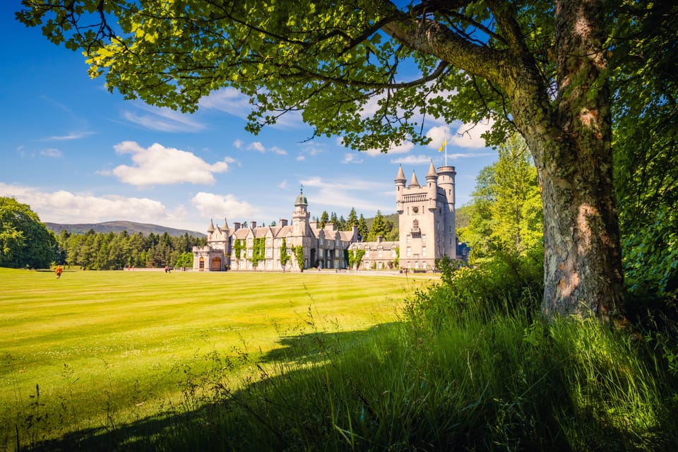 Edinburgh: Aberdeenshire, Balmoral Castle & Northeast Coast - Balmoral Castle: exhibitions and grounds for real royal atmosphere