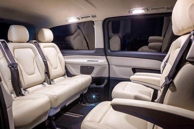 Edinburgh Airport to Glasgow City Chauffeured Hire Driver - Getting Dropped Off in Glasgow: The Point Is Leaving Stress Behind
