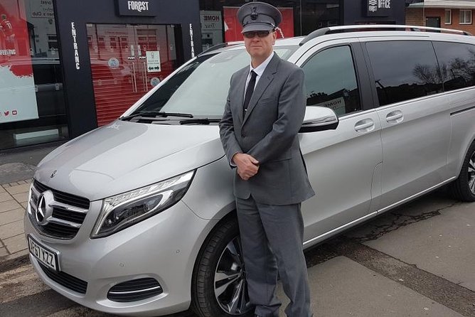 Edinburgh Airport to Glasgow City Chauffeured Hire Driver - Timing From Airport to Glasgow City (Without the Guesswork)