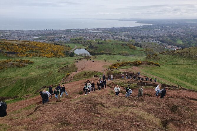 Edinburgh: Arthur's Seat Hike with Local Guide - How the guide changes the whole experience (David, Zander, Chris, Alexander, Sabine)