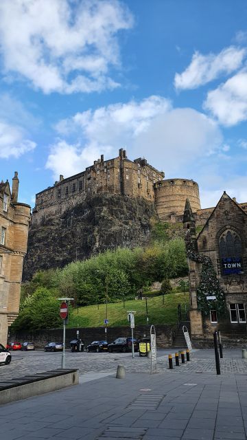 Edinburgh Castle: 120-Minute In-Depth Tour with Expert Guide - Why 120 Minutes Works Better Than the Quick Castle Pass
