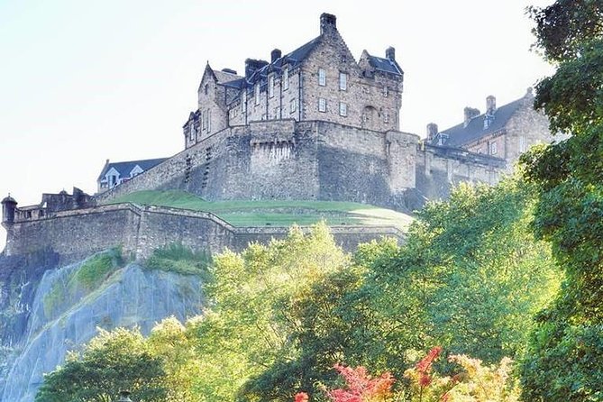 Edinburgh Castle Guided Walking Tour in English - The self-guided time after the guide leaves you