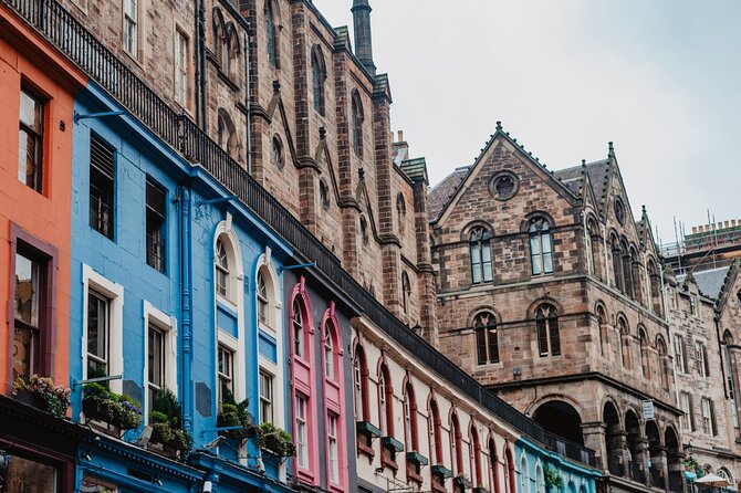 Edinburgh Castle & Old Town Small Group Guided Tour - Quick hits before you go