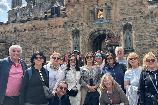 Edinburgh Castle & Royal Mile Walking Tour - Ticket Included - Meeting outside the Fringe shop: find the Dark Blue Umbrella
