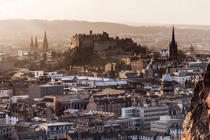 Edinburgh Castle & Royal Mile Walking Tour - Ticket Included - Entering Edinburgh Castle: guided highlights first, then your own time inside