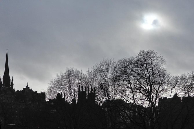 Edinburgh - Dark History - John Knox House Museum: The 16th-Century Look You Can Still See
