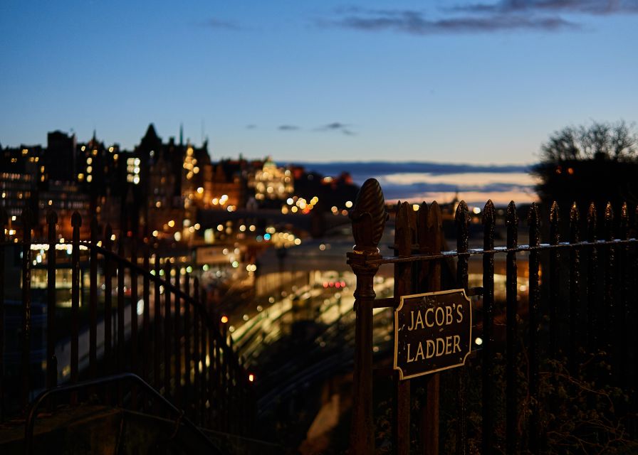 Edinburgh: Dark Secrets of the Old Town Ghost Walking Tour - Practical Tips: How to Prepare for a Chilling Evening