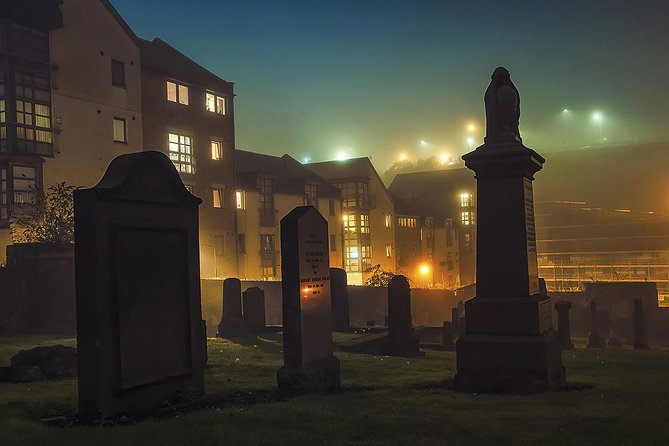 Edinburgh Darkside Walking Tour: Mysteries, Murder and Legends - Old Calton Burial Ground: David Hume and the devil bargain