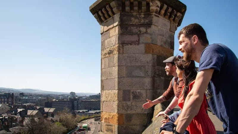 Edinburgh: Edinburgh Castle Guided History Tour with Tickets - Dungeons and the military prison: where the stories get darker