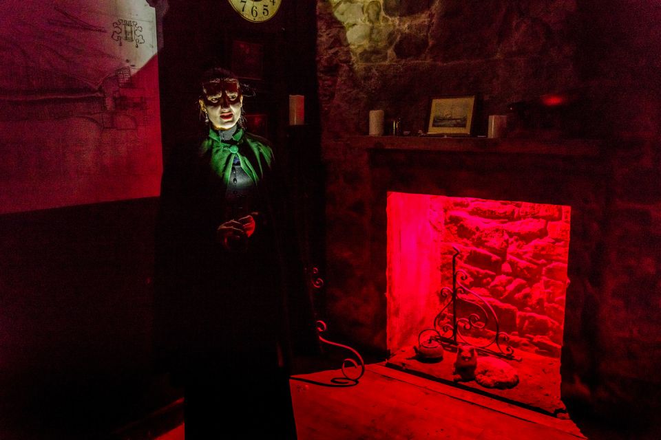 Edinburgh: Evening Underground Ghost Tour - Key things you’ll notice on this tour