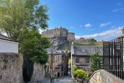 Edinburgh Experience By Car - Getting Oriented: Castle Views, Bobby, and an Old Church
