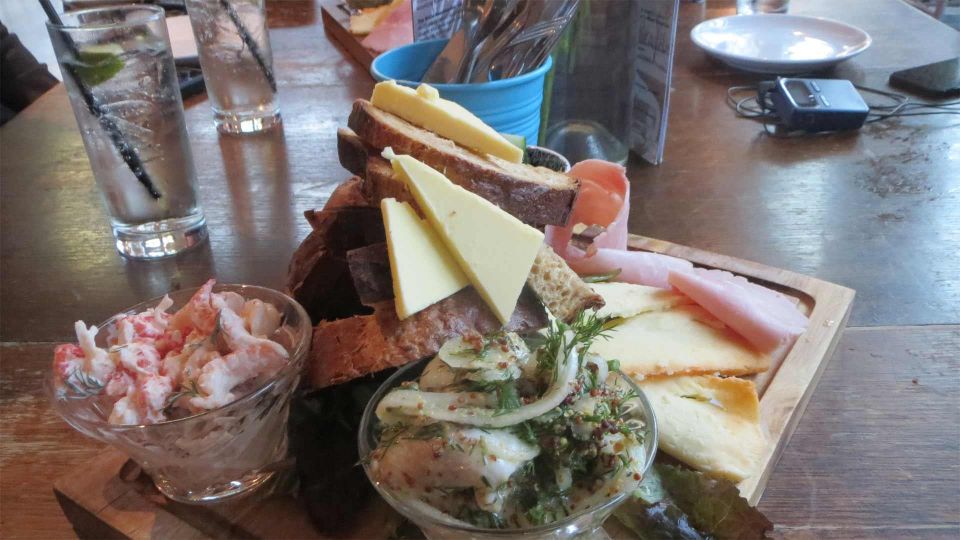 Edinburgh: Food & Drink Tasting Tour - Dietary Needs and Alcohol-Free Options: Getting Included, Not Edited Out