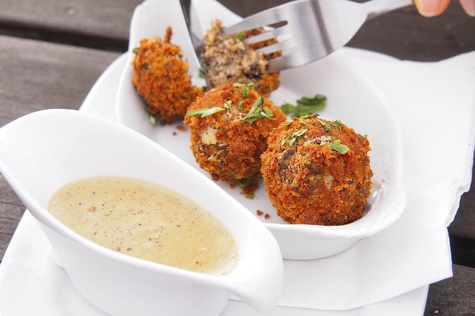 Edinburgh Food Tour with a Local Foodie Custom & Private - What You’ll Eat: From Dumplings to Scotch Pie