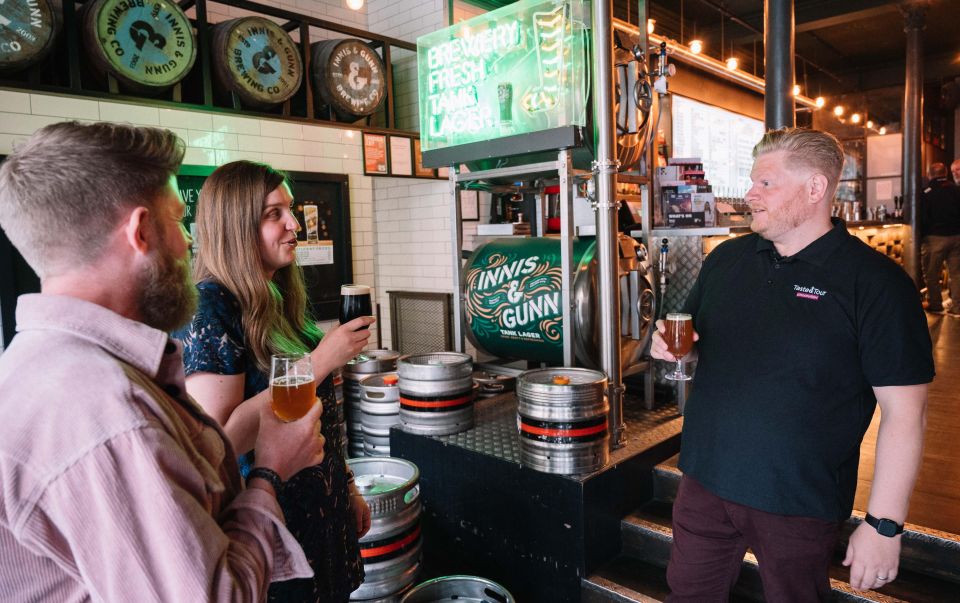 Edinburgh: Food Tour with drinks - Starting at the Lyceum: Castle shadow and Grassmarket energy