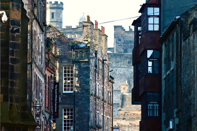 Edinburgh Food Tour with Scotch, Haggis, a Secret Dish & More - What You Actually Eat: Haggis, Neeps & Tatties, Cakes, Cheese, and That Secret Dish