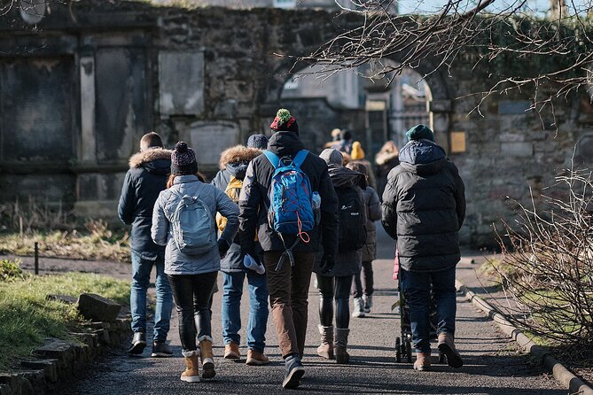 Edinburgh Full Day Walking Tour with Castle Included -Small Group - The Royal Mile on foot: lunch near High Street, then Mercat Cross and St Giles