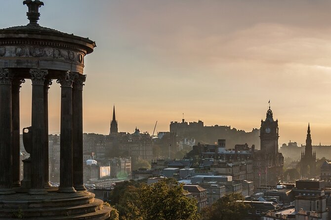 Edinburgh Ghost Tour: Mysteries, Legends and Murders - Royal Mile Finale: Seeing 17th-Century Alleys From the Right Angles