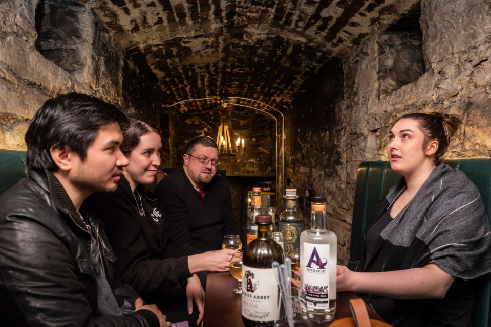 Edinburgh: Gin Tasting at Underground Venue - Four gins, guided pairings, and the freedom to mix