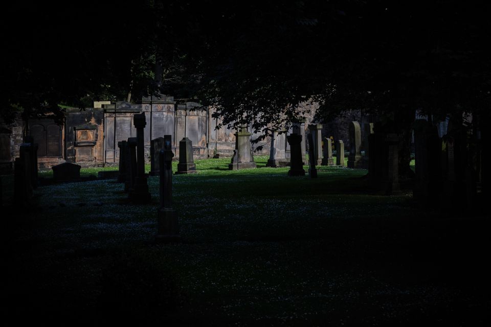 Edinburgh: Guided Ghost Walking Tour - Key highlights that make this tour worth it