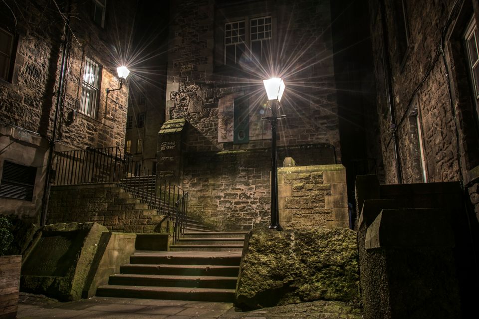 Edinburgh: Guided Ghost Walking Tour - Starting at the Royal Mile police box: the vibe from minute one