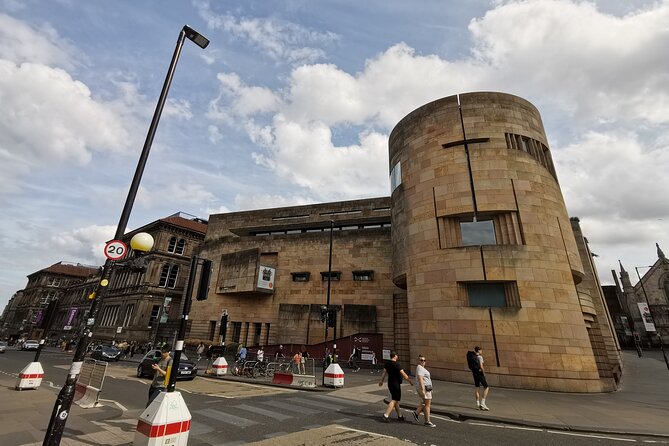 Edinburgh Harry Potter Self-Guided Private Tour - Edinburgh Castle: the castle-school comparison with a caveat