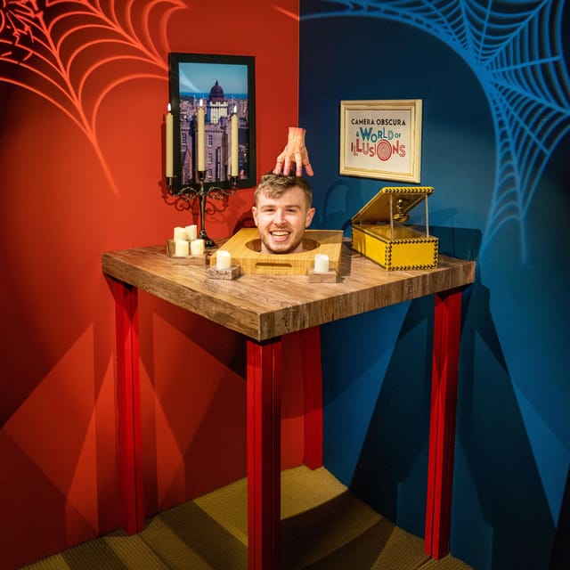 Edinburgh: Harry Potter Tour & Amazing Illusions Experience - The rooftop terrace and the House of Tricks: where the magic becomes hands-on