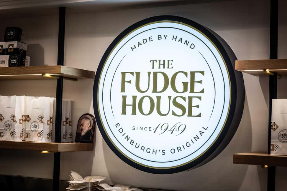 Edinburgh: Historical Gems Tour & A Taste of Scottish Fudge - Price and value: why $22 feels reasonable for 75 minutes
