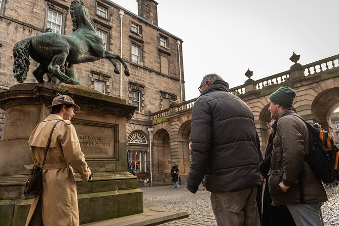 Edinburgh Historical Gems Tour with Whisky & Local Flavours - Guide energy: why Darcy and Katie tend to make this feel personal