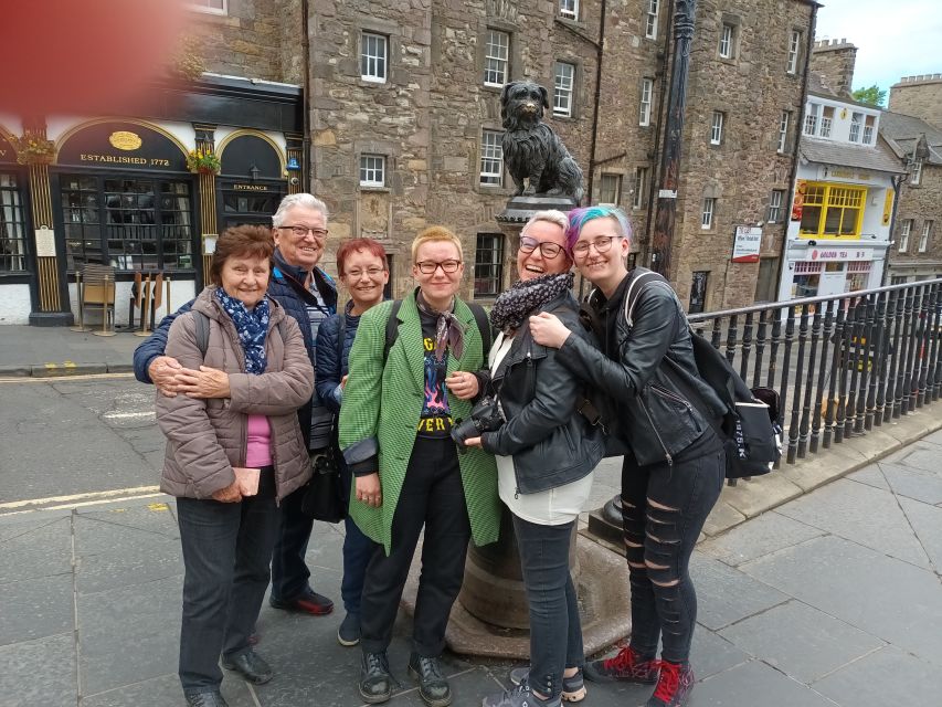Edinburgh: History and Culture Private Tour - Meeting at Castlehill: a tour that starts where the story starts