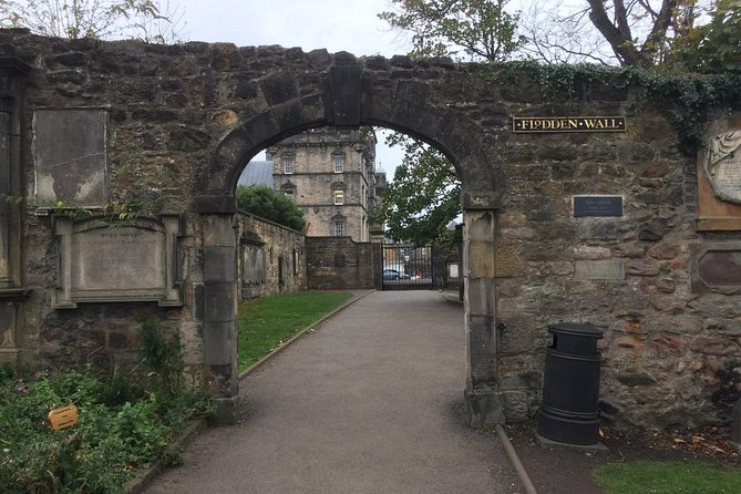 Edinburgh: History Lovers Old Town Walking Tour - Why This Edinburgh Old Town Walk Fits History Lovers