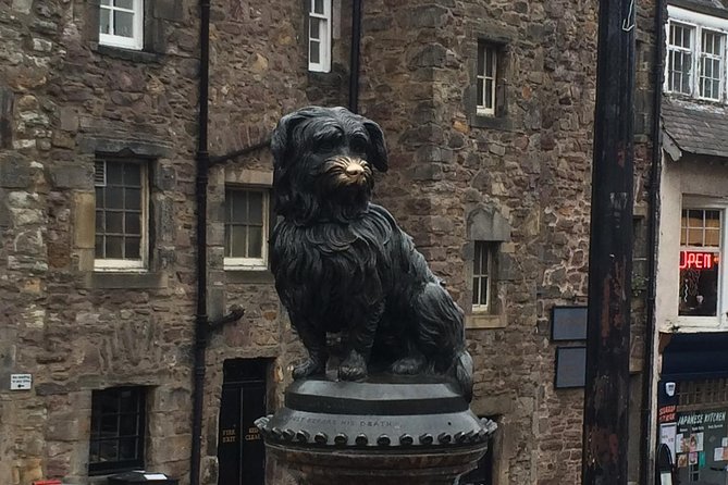 Edinburgh: History Lovers Old Town Walking Tour - Greyfriars Kirkyard: The Burial Ground for Famous and Infamous