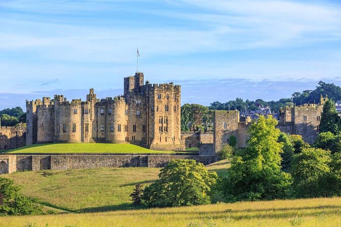 Edinburgh: Holy Island, Alnwick Castle & Kingdom of Northumbria - Cross-Border Day From Edinburgh: What You’re Really Buying